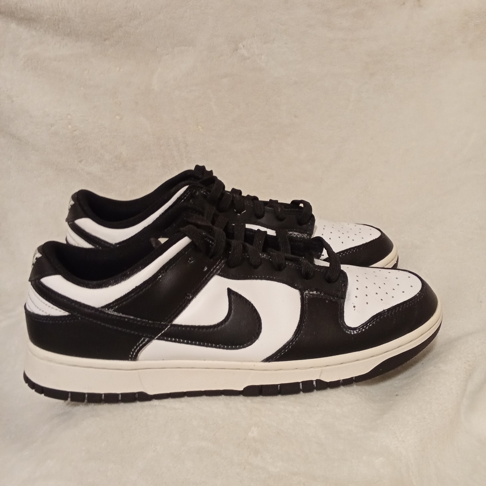 Nike Dunks Low Black and White Men's